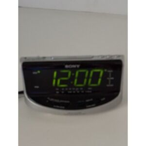 Sony Dream Machine Digital Alarm Clock AM FM Radio Large Display Silver ICF-C492